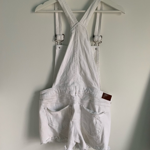 Hollister white distressed shorteralls - Picture 4 of 7